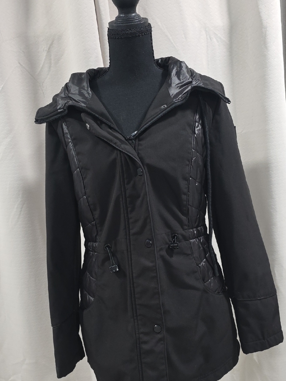 Guess Black Hooded Puffer Parka
